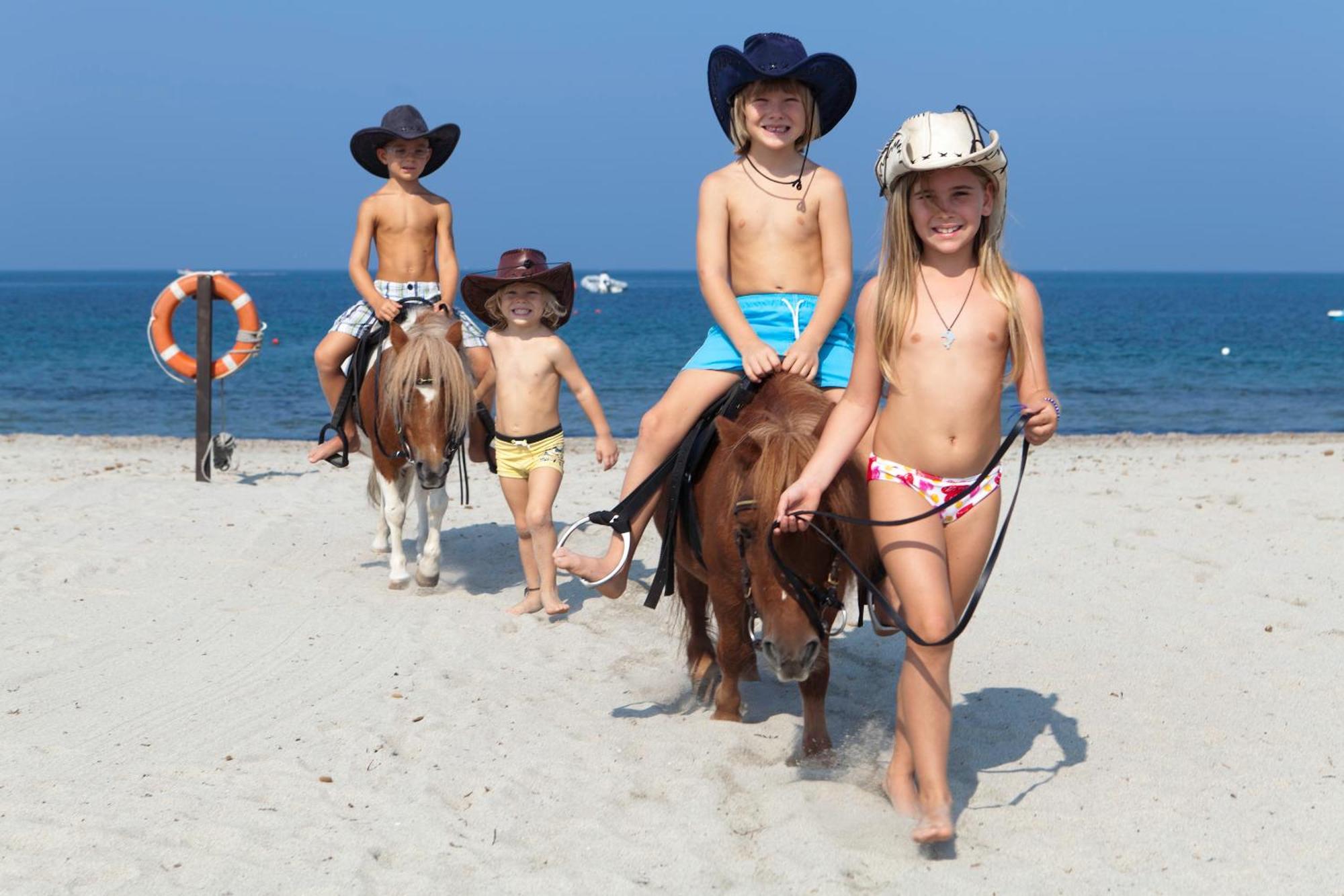 ארבוראה Horse Country Resort Congress & Spa - Hotel Ribot מראה חיצוני תמונה