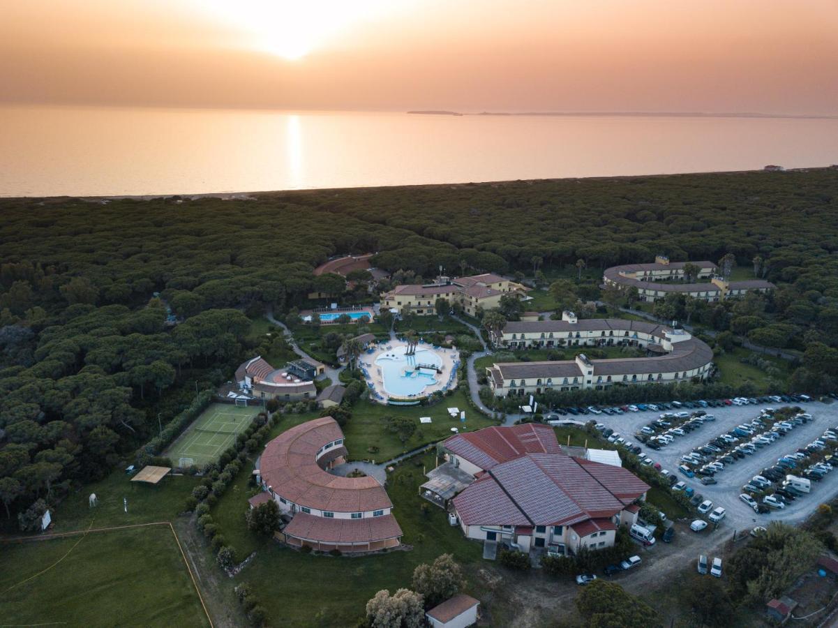 ארבוראה Horse Country Resort Congress & Spa - Hotel Ribot מראה חיצוני תמונה