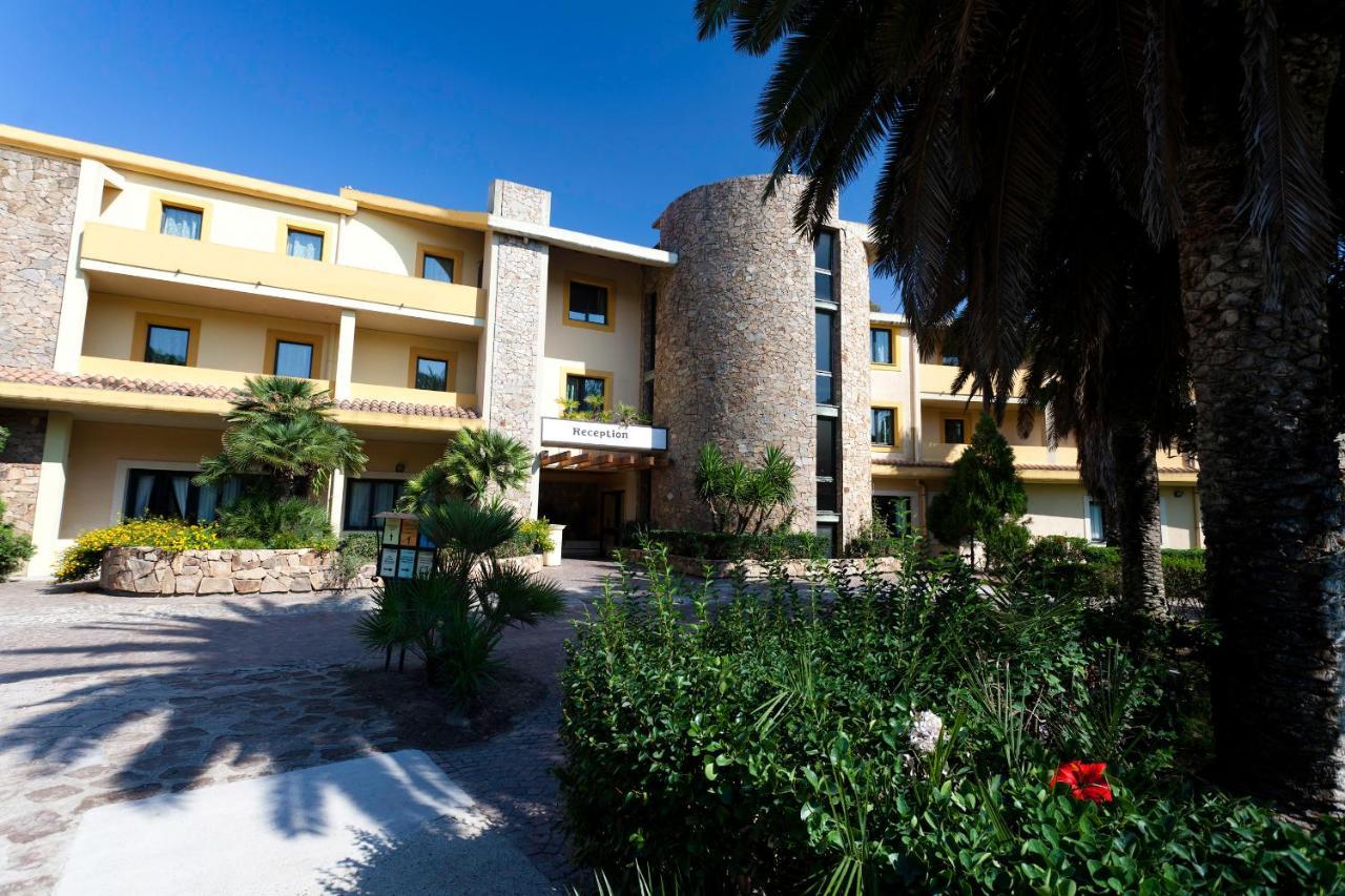 ארבוראה Horse Country Resort Congress & Spa - Hotel Ribot מראה חיצוני תמונה